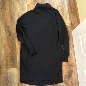 ATHLETA MEDIUM BLACK SWESTSHIRT DRESS LINED